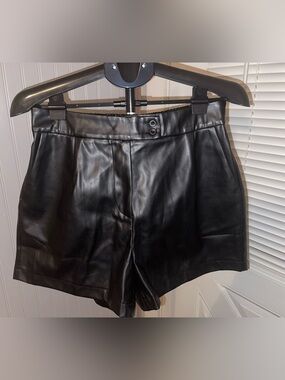 eesome Black High Waist Faux Leather Shorts